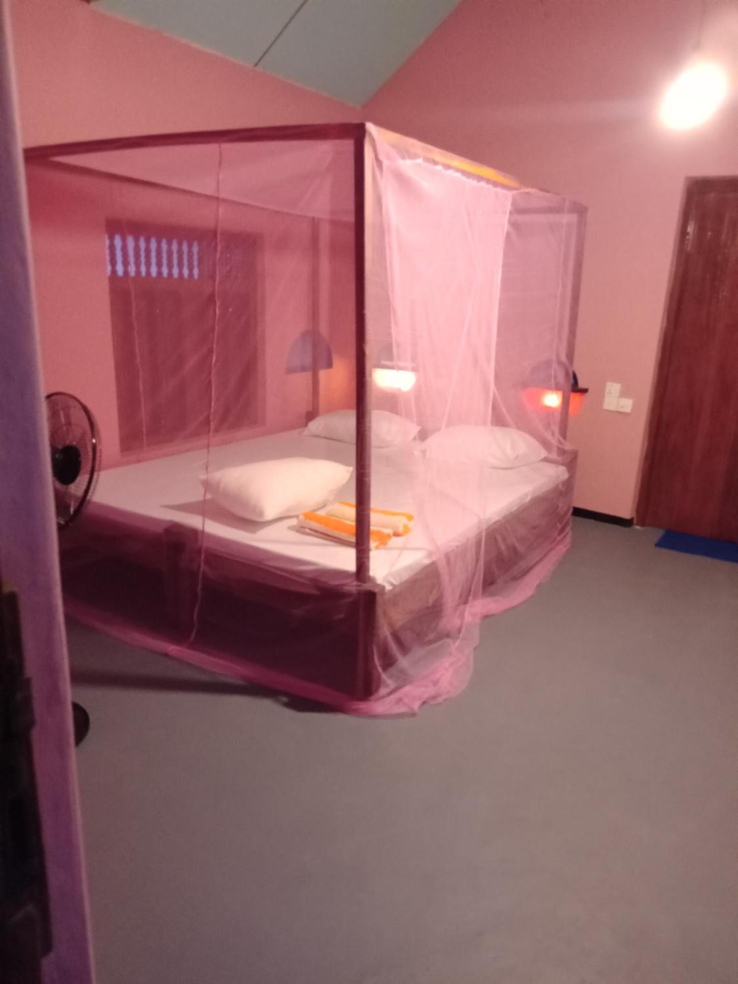 Breezy Beach Cabanas Arugam Kudah Eksteriør bilde