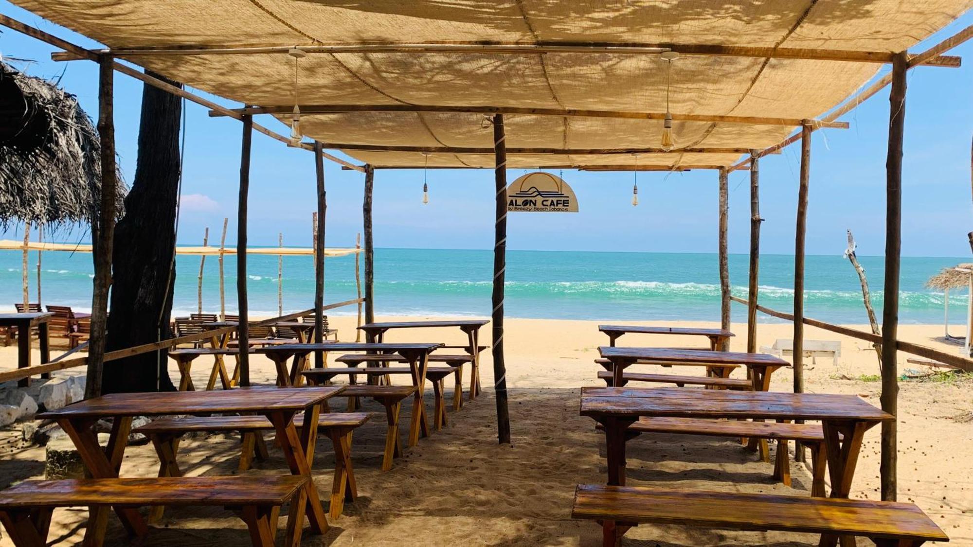 Breezy Beach Cabanas Arugam Kudah Eksteriør bilde