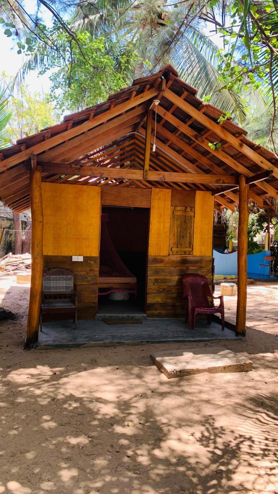 Breezy Beach Cabanas Arugam Kudah Eksteriør bilde