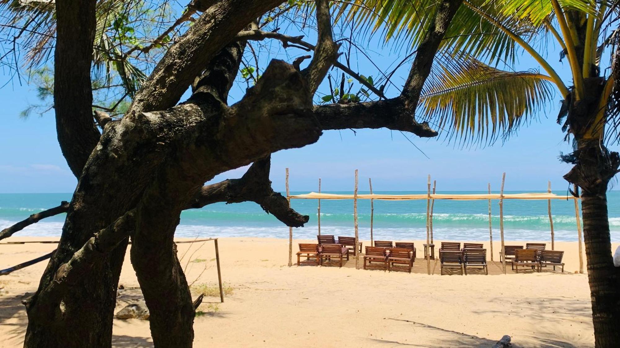 Breezy Beach Cabanas Arugam Kudah Eksteriør bilde